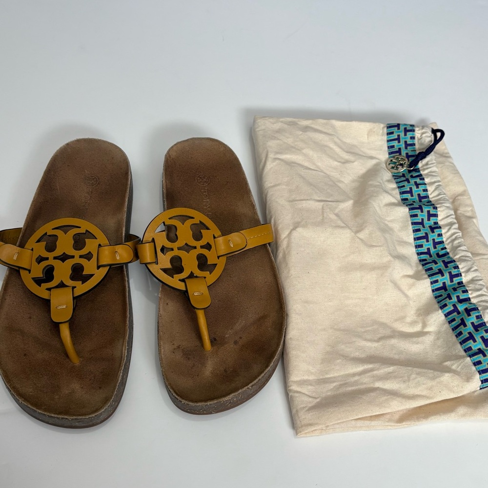 Tory Burch Cloud Leather Thong Sandals Honey Yellow Womens Size 7.5 - Picture 6 of 6